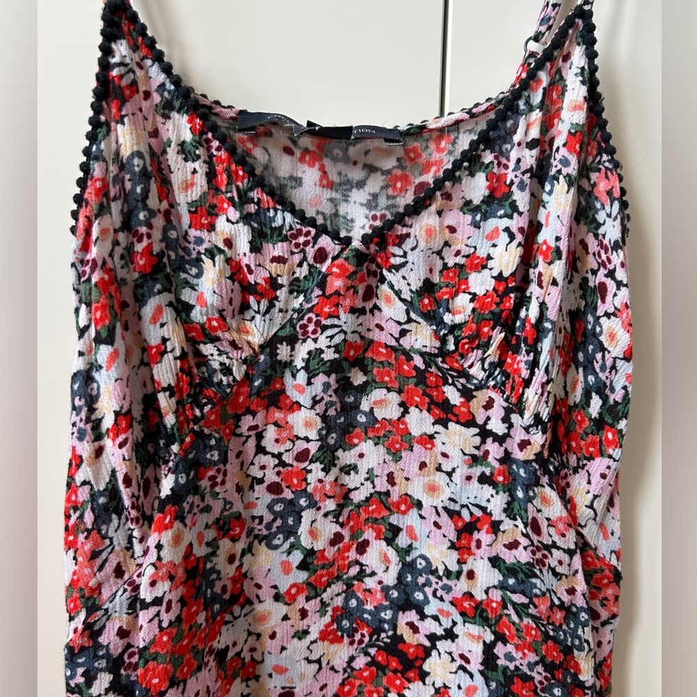 Feminine Floral Tank Top